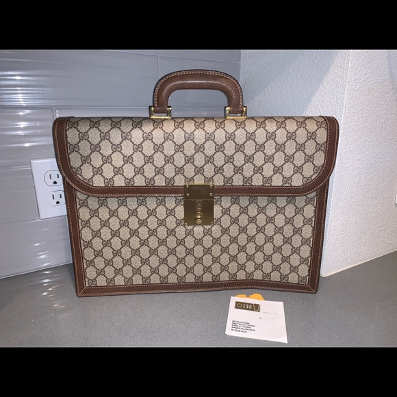 gucci supreme briefcase